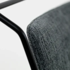 Viadurini Living Moderne Stühle-Wohnzimmerstuhl aus Stoff und lackiert Made in Italy - Uralia