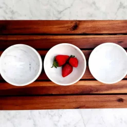 Viadurini Kitchen Küchenzubehör-Zusammensetzung von 4 Schalen aus weißem Carrara-Marmor Made in Italy - Cremina